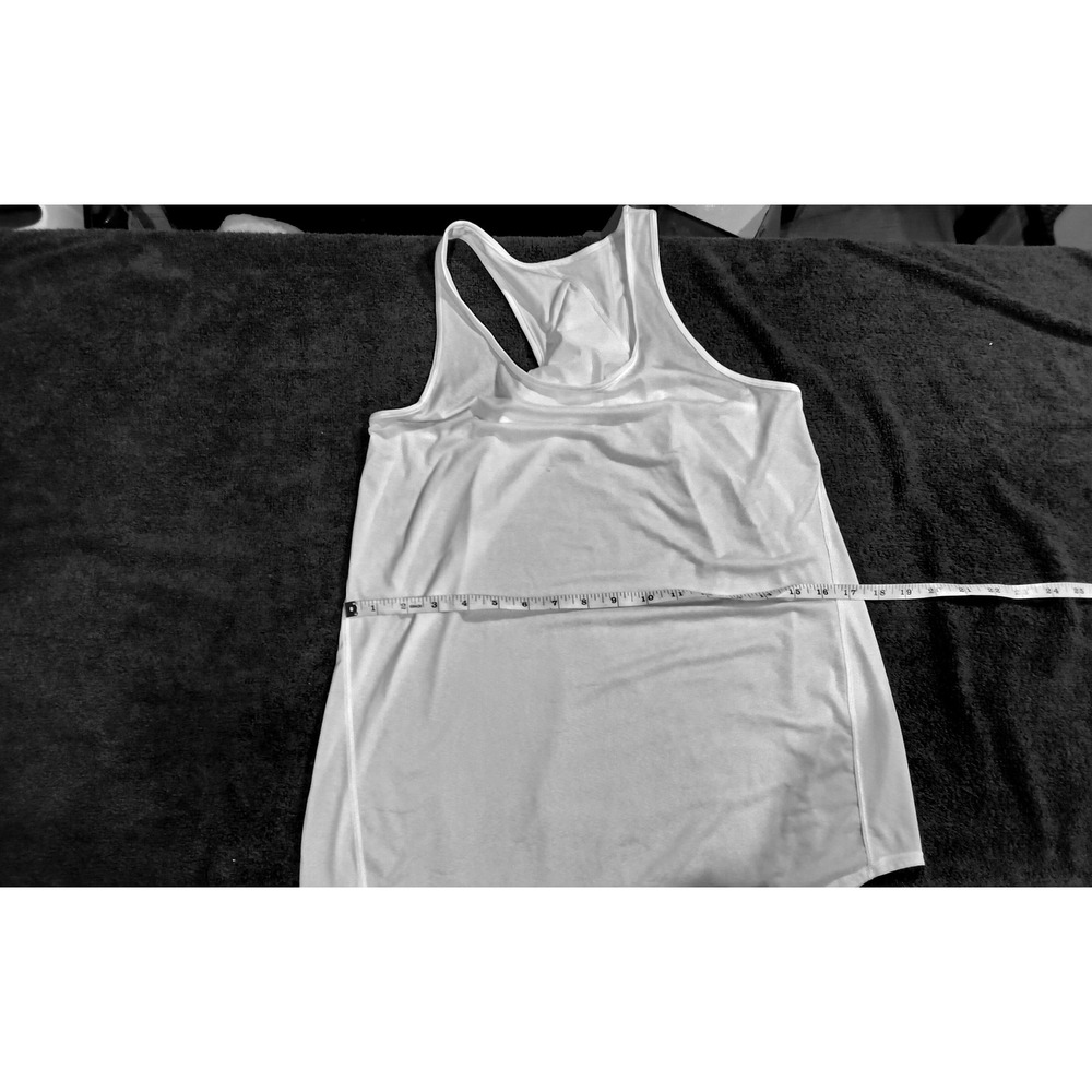 Lululemon Womens White Racerback Tulip Back Tank Top Relaxed Fit - Picture 3 of 3